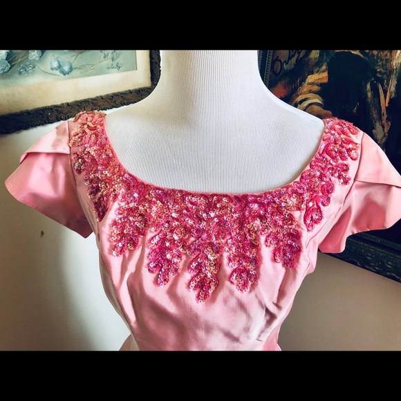 1960’s Iridescent Bubblegum Pink Gown - Picture 6 of 11